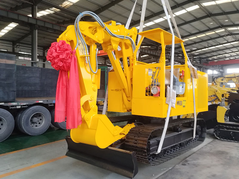 山東礦安機(jī)電自主研發(fā)生產(chǎn)的液壓挖掘機(jī)專車發(fā)貨